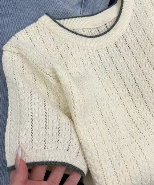 Beststore(ベストストア)の「ハート刺繍 配色サマーニットトップス 半袖 ケーブル編み クルーネック プルオーバー フレンチガーリー(Tシャツ/カットソー・レディース・ブラック/グレー/アイボリー/ブルー・FREE)」の19枚目の写真