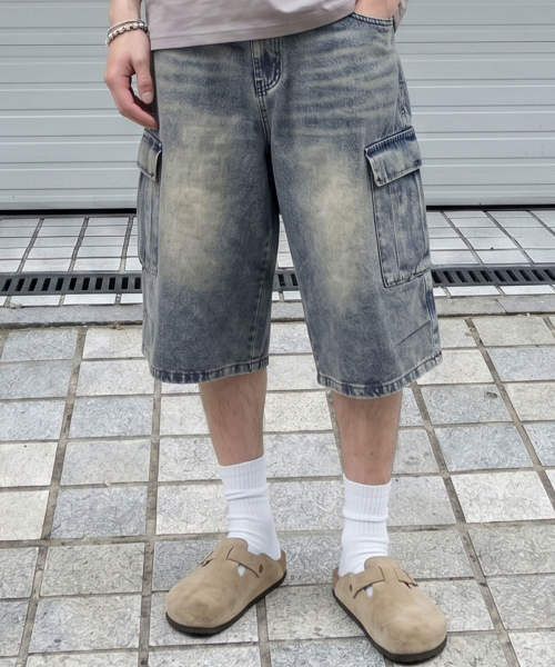 DWSE(ディーダブリューエスイー)の「ピンタックカーゴバミューダデニムパンツ(グレー)(その他パンツ・メンズ・その他・X-SMALL/XX-LARGE/MEDIUM/LARGE/SMALL/X-LARGE)」の1枚目の写真