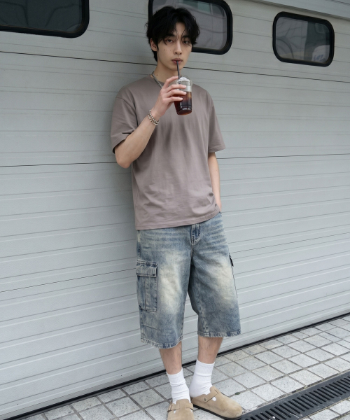 DWSE(ディーダブリューエスイー)の「ピンタックカーゴバミューダデニムパンツ(グレー)(その他パンツ・メンズ・その他・X-SMALL/XX-LARGE/MEDIUM/LARGE/SMALL/X-LARGE)」の3枚目の写真