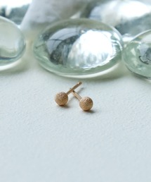 EMUNE（エミュネ）の「K10 スターダストボールピアス（ピアス（両耳用））」