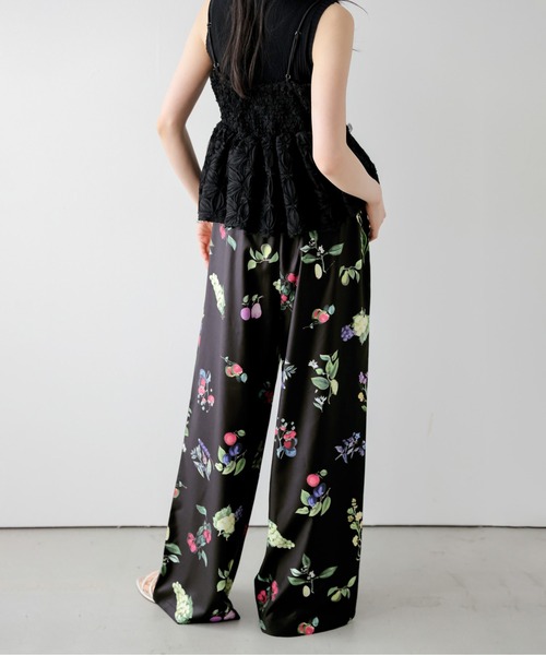 AMELY（エミリー）の「フラワープリントワイドパンツ（その他パンツ・レディース・ブラック/ホワイト・M/L）」の12枚目の写真