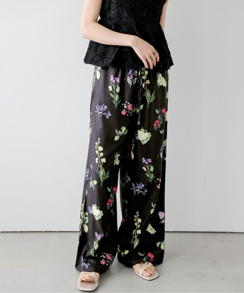 AMELY（エミリー）の「フラワープリントワイドパンツ（その他パンツ・レディース・ブラック/ホワイト・M/L）」の13枚目の写真