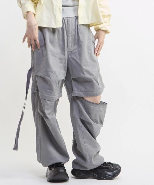 CONVERSE TOKYO(コンバーストウキョウ)の「2WAY DETACHABLE DENIM WIDE CARGO PANTS(デニムパンツ・レディース・杢グレー/インディゴブルー/ブラック・SMALL/MEDIUM)」の2枚目の写真