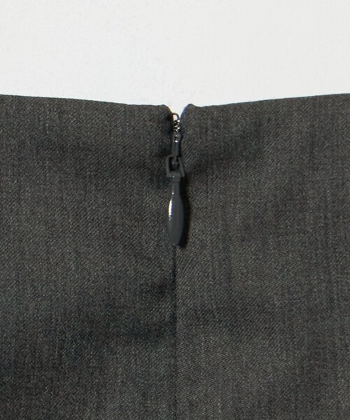 UNITED ARROWS(ユナイテッドアローズ)の「Vitale Barberis Canonico タイトスカート(スカート・レディース・ダークグレー/ネイビー/ダークブラウン・36/38/34/40)」の8枚目の写真