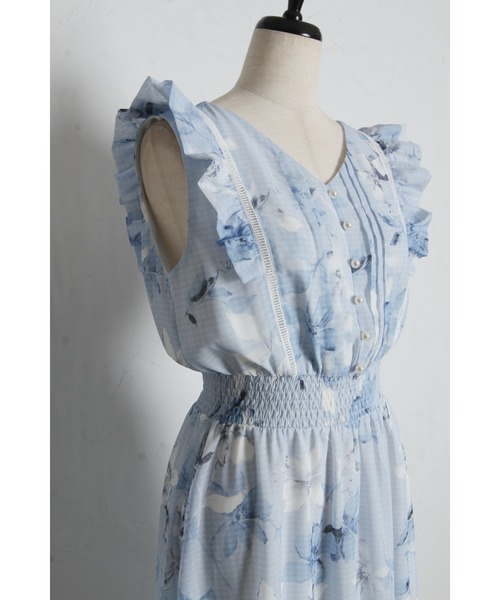 tocco closet(トッコ クローゼット)の「ハシゴレース切り替えシアーチェックフラワープリントワンピース(ワンピース・レディース・モカ/ブルー・M)」の18枚目の写真