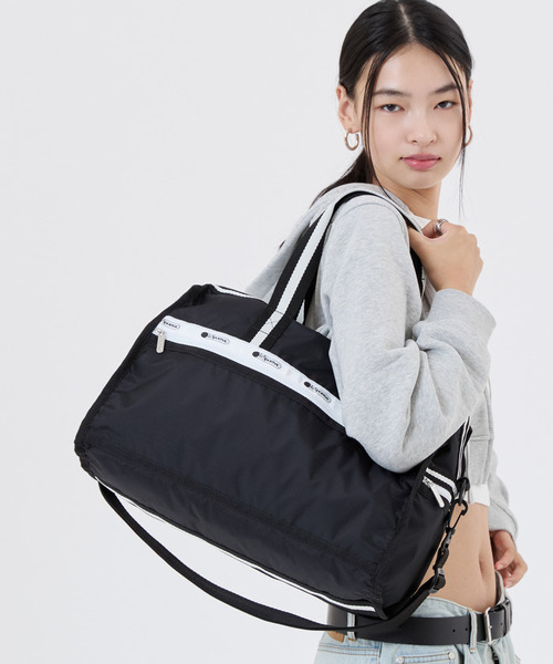 LeSportsac(レスポートサック)の「【LeSportsac×URBAN RESEARCH】DELUXE MED WEEKENDER ブラックスペクテイターUR(ボストンバッグ・レディース・ブラック・FREE)」の1枚目の写真