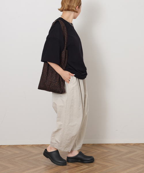 JOURNAL STANDARD LUXE（ジャーナルスタンダード　ラックス）の「CLウェザー タックワークパンツ（その他パンツ・レディース・ブラック/アイボリー・FREE）」の16枚目の写真