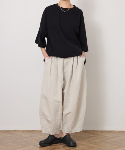 JOURNAL STANDARD LUXE（ジャーナルスタンダード　ラックス）の「CLウェザー タックワークパンツ（その他パンツ・レディース・ブラック/アイボリー・FREE）」の17枚目の写真