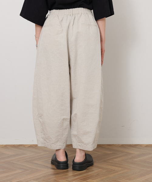 JOURNAL STANDARD LUXE（ジャーナルスタンダード　ラックス）の「CLウェザー タックワークパンツ（その他パンツ・レディース・ブラック/アイボリー・FREE）」の21枚目の写真