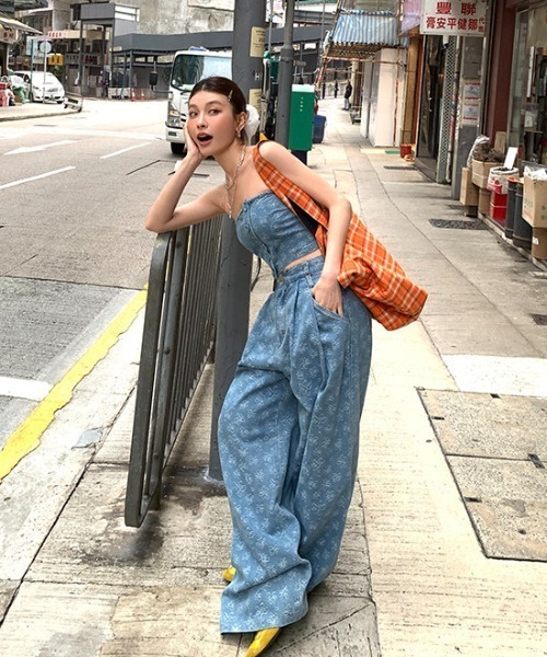 FAVORITO(ファヴォリート)の「ベアトップスワイドパンツセットアップ(セットアップ・レディース・ブルー・L/M/S)」の3枚目の写真