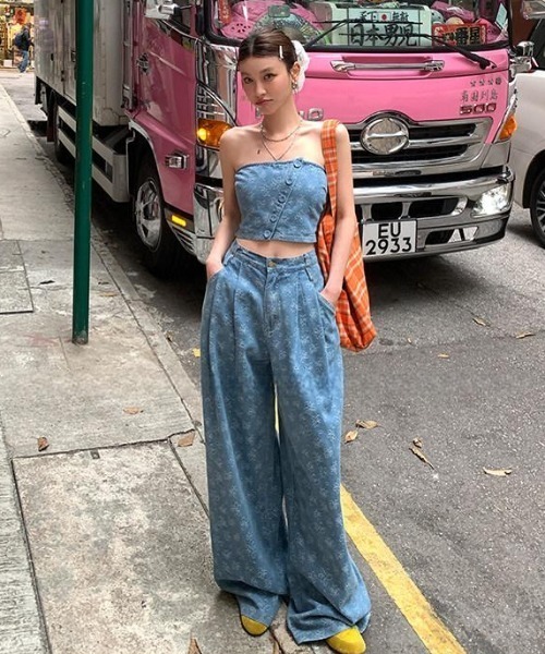 FAVORITO(ファヴォリート)の「ベアトップスワイドパンツセットアップ(セットアップ・レディース・ブルー・L/M/S)」の6枚目の写真