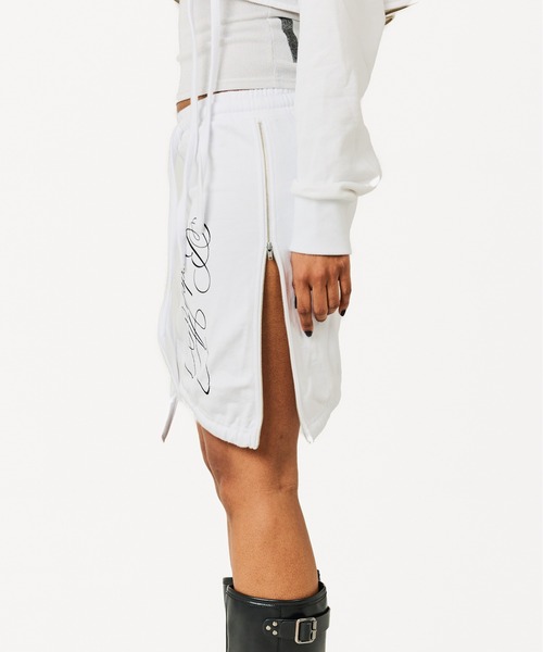 BEEDEN（ビーデン）の「TWIST ZIP LOGO SKIRT（スカート・レディース・ホワイト/ブラック・FREE）」の4枚目の写真