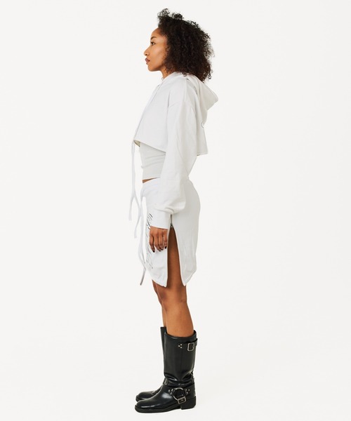 BEEDEN（ビーデン）の「TWIST ZIP LOGO SKIRT（スカート・レディース・ホワイト/ブラック・FREE）」の9枚目の写真