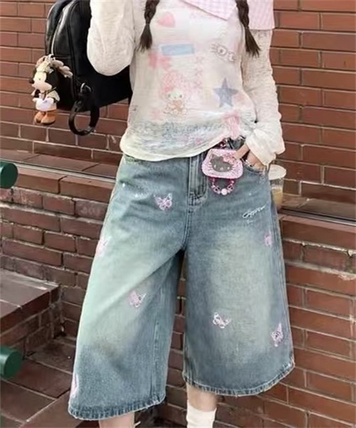 Dream garden(ドリームガーデン)の「蝶刺繍7分丈デニムパンツ(デニムパンツ・レディース・ブルー・S/XL/M/L)」の6枚目の写真