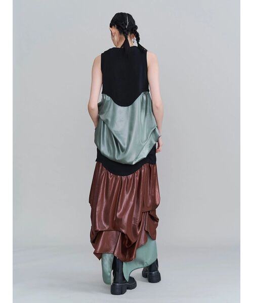 UN3D.(アンスリード)の「GLOSSY TUCK DRAPE TT / グロッシータックドレープタンクトップ(タンクトップ・レディース・その他1/ブラック・38/36)」の4枚目の写真