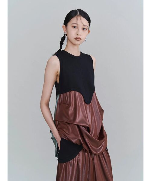 UN3D.(アンスリード)の「GLOSSY TUCK DRAPE TT / グロッシータックドレープタンクトップ(タンクトップ・レディース・その他1/ブラック・38/36)」の2枚目の写真