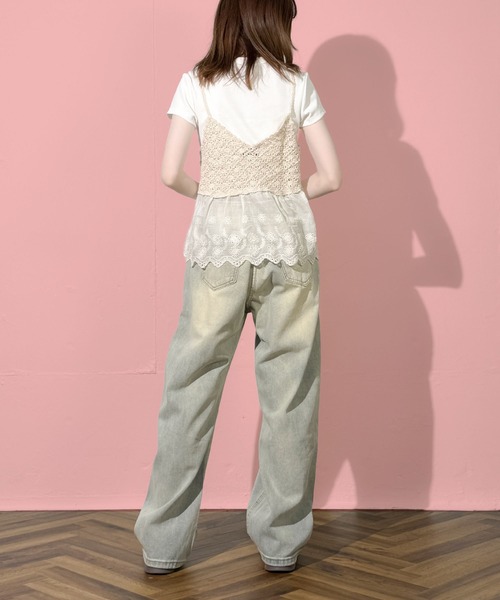 MAISON SELECT(メゾンセレクト)の「7E7 フラワー編みニット切替 レース刺繍キャミソールビスチェ(キャミソール・レディース・ホワイト/ベージュ・FREE)」の9枚目の写真