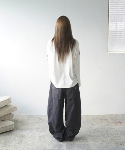 MIM the wardrobe(ミームザワードローブ)の「プレミアロゴロングスリーブ_ホワイト(Tシャツ/カットソー・レディース・その他・SMALL/LARGE)」の5枚目の写真