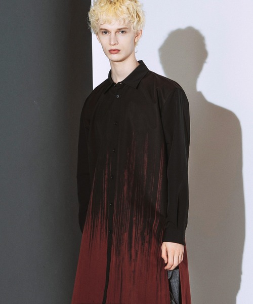 NO ID.(ノーアイディ)の「【NO ID.】Gradation Print Long Shirt / グラデーション プリント ロング シャツ(シャツ/ブラウス・メンズ・ワイン/ブラック・ONE)」の6枚目の写真