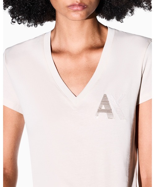 ARMANI EXCHANGE(アルマーニエクスチェンジ)の「【A|X アルマーニ エクスチェンジ】<ZOZO限定>ブリングAXロゴ 半袖VネックTシャツ/SLIM(Tシャツ/カットソー・レディース・ホワイト/ブラック・SMALL/X-SMALL/X-LARGE/MEDIUM/LARGE)」の12枚目の写真
