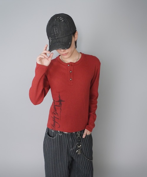 SPINNS(スピンズ)の「短丈ワッフルヘンリーネック長袖Tシャツ/サーマル/ダークアートバックプリント(Tシャツ/カットソー・メンズ・アイボリー/ワイン/ブラック系その他/カモフラージュ・ONESIZE)」の22枚目の写真