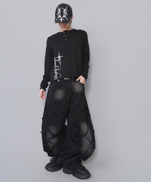 SPINNS(スピンズ)の「短丈ワッフルヘンリーネック長袖Tシャツ/サーマル/ダークアートバックプリント(Tシャツ/カットソー・メンズ・アイボリー/ワイン/ブラック系その他/カモフラージュ・ONESIZE)」の13枚目の写真