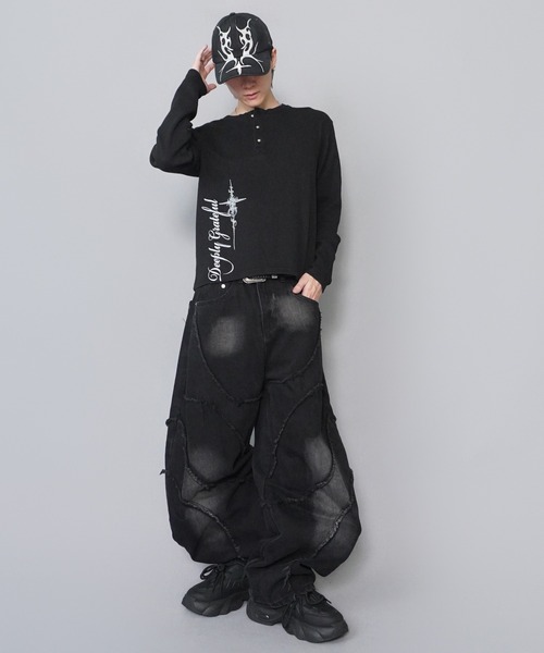 SPINNS(スピンズ)の「短丈ワッフルヘンリーネック長袖Tシャツ/サーマル/ダークアートバックプリント(Tシャツ/カットソー・メンズ・アイボリー/ワイン/ブラック系その他/カモフラージュ・ONESIZE)」の14枚目の写真