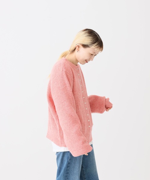 HEART MARKET(ハートマーケット)の「多鈕ニットクルーカーディガン(カーディガン/ボレロ・レディース・ブルー/チャコール/ブラック/ナチュラル/ピンク/グレー・MEDIUM/LARGE)」の8枚目の写真