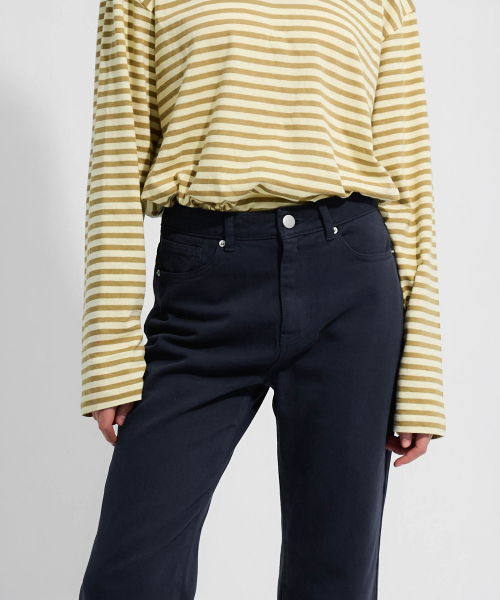 RAAM(ラム)の「レギュラー セミクロップド チノパンツ(その他パンツ・レディース・ネイビー・SMALL/MEDIUM)」の3枚目の写真