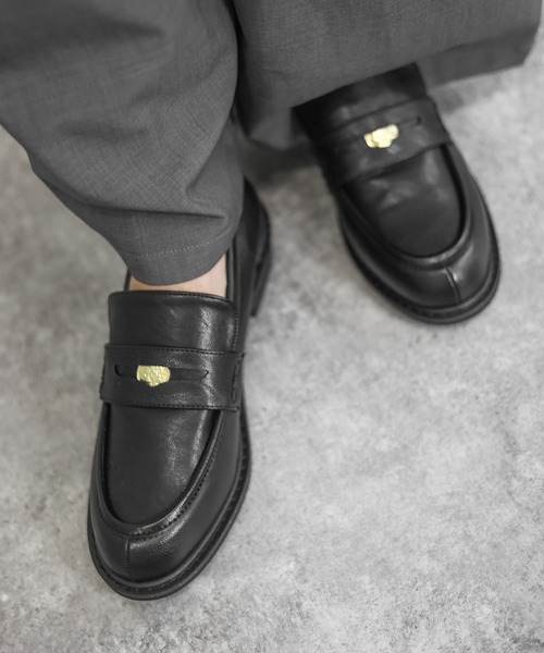 SOROTTO(ソロット)の「クラシカルコインローファー(ローファー・レディース・その他1/ブラック・22.5cm/24.0cm/23.5cm/23.0cm/24.5cm)」の1枚目の写真