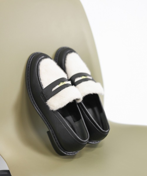 SOROTTO(ソロット)の「クラシカルコインローファー(ローファー・レディース・その他1/ブラック・22.5cm/24.0cm/23.5cm/23.0cm/24.5cm)」の12枚目の写真