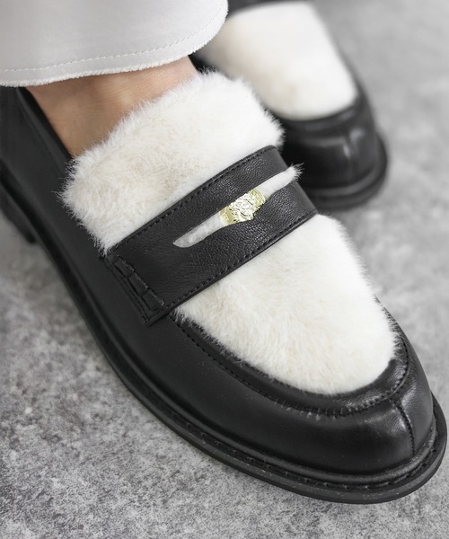 SOROTTO(ソロット)の「クラシカルコインローファー(ローファー・レディース・その他1/ブラック・22.5cm/24.0cm/23.5cm/23.0cm/24.5cm)」の20枚目の写真