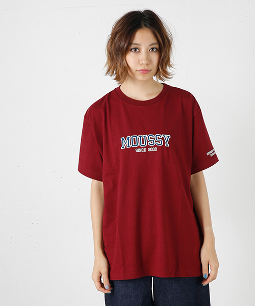 MOUSSY(マウジー)の「OLD SCHOOL MOUSSY TSJ(Tシャツ/カットソー・レディース・ホワイト/ボルドー/ブラック/ネイビー・FREE)」の4枚目の写真