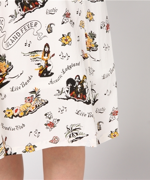 HYSTERIC GLAMOUR（ヒステリックグラマー）の「ISLAND FEVER総柄 半袖プルオーバーワンピース（ワンピース・レディース・ホワイト系その他/ブルー系その他/ブラック系その他・SMALL/MEDIUM）」の7枚目の写真