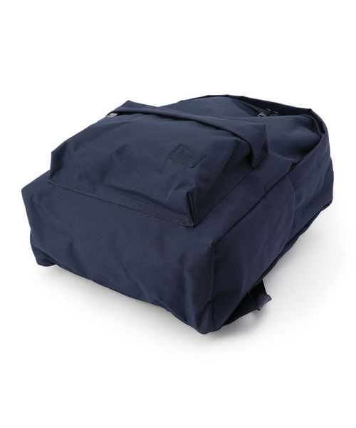 Herschel Supply(ハーシェルサプライ)の「HERSCHEL: BERG バッグパック(バックパック/リュック・メンズ・ネイビー/ブラック・ONE SIZE)」の4枚目の写真