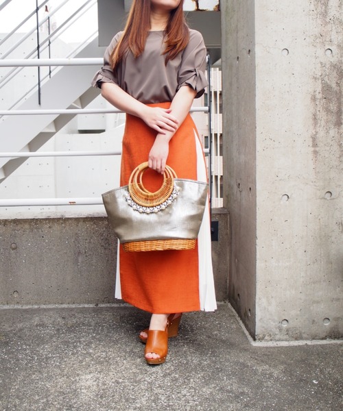 INTERPLANET(インタープラネット)の「パールラタンBAG(かごバッグ・レディース・カーキ/サンドベージュ/オフホワイト/ベージュ・フリー/FREE)」の5枚目の写真