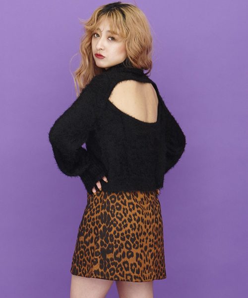 Last Virgin（ラストバージン）の「バックオープンハイネックニット  