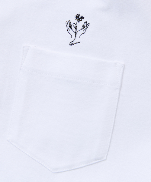 rehacer(レアセル)の「rehacer : Parch flower / パーチ フラワー Tシャツ(Tシャツ/カットソー・メンズ・ホワイト/ブラック・SMALL/MEDIUM/LARGE/X-LARGE)」の5枚目の写真