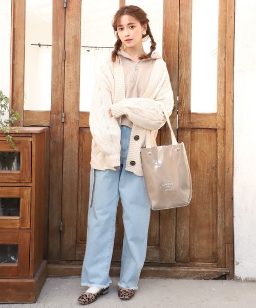 one after another NICE CLAUP（ワンアフターアナザーナイスクラップ）の「ゆったりケーブルニットカーディガン（カーディガン/ボレロ・レディース・オフホワイト/ベージュ/パープル・FREE）」の13枚目の写真