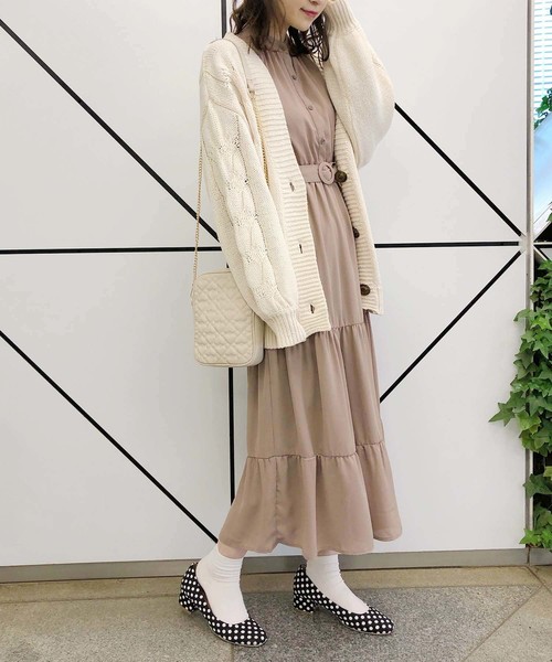 one after another NICE CLAUP（ワンアフターアナザーナイスクラップ）の「ゆったりケーブルニットカーディガン（カーディガン/ボレロ・レディース・オフホワイト/ベージュ/パープル・FREE）」の17枚目の写真