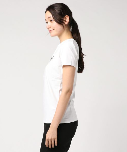 Calvin Klein(カルバン・クライン)の「ロゴ ショートスリーブ T シャツ(Tシャツ/カットソー・レディース・ホワイト/ブラック/コバルトブルー/パープル・S/M/L/XS)」の5枚目の写真