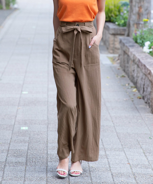 KOBE LETTUCE（コウベレタス）の「リネンタッチコットンイージーワイドパンツ【セットアップOK】（その他パンツ・レディース・オフホワイト/ライトベージュ/カーキ/マスタード/ネイビー/ストライプ/ブラック/ブラウン/オレンジ/ベージュ系その他・FREE/L/M）」の4枚目の写真