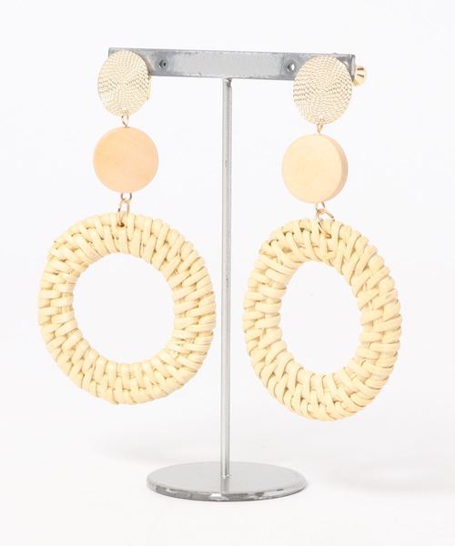 DouDou(ドゥドゥ)の「ORANGEHILL-バンブーイヤリング(イヤリング・レディース・ベージュ/ブラウン・FREE)」の1枚目の写真