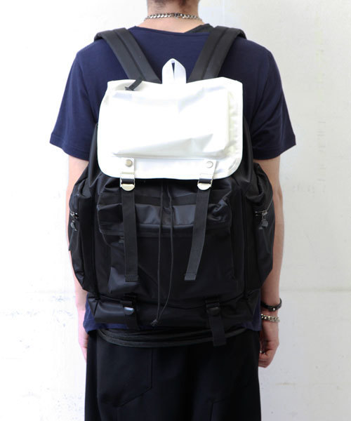 603（ロクマルサン）の「603 バイカラーナイロンリュック（バックパック/リュック・メンズ・ブラック・FREE）」の9枚目の写真