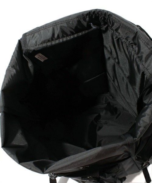 603（ロクマルサン）の「603 バイカラーナイロンリュック（バックパック/リュック・メンズ・ブラック・FREE）」の5枚目の写真