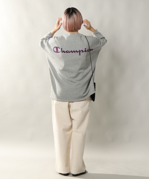 Champion（チャンピオン）の「Champion チャンピオン ビッグシルエットクルースウェット（スウェット・レディース・ホワイト/グレー/ブラック/ネイビー・S/L/M）」の3枚目の写真