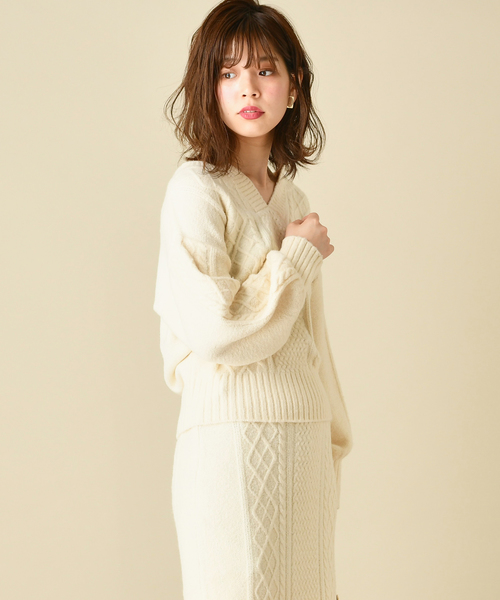 natural couture(ナチュラルクチュール)の「もちもちブークレーケーブルキーネック/セットアップ(ニット/セーター・レディース・アイボリー/ミント/ボルドー/モカ/ラベンダー/ピンクベージュ・FREE)」の1枚目の写真
