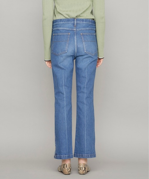 STUDIOUS(ステュディオス)の「【STUDIOUS】ライトストレッチ フレアデニム(デニムパンツ・レディース・ブラック/ライトブルー・1/2)」の3枚目の写真