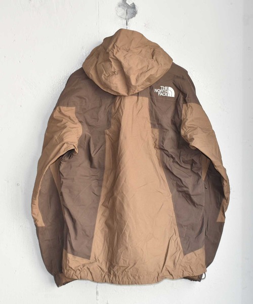 THE NORTH FACE（ザノースフェイス）の「【ヴィンテージ古着】THE NORTH FACE/ザ ノースフェイス "HyVENT" ナイロンジャケット（ナイロンジャケット・メンズ・ブラウン・SMALL）」の2枚目の写真