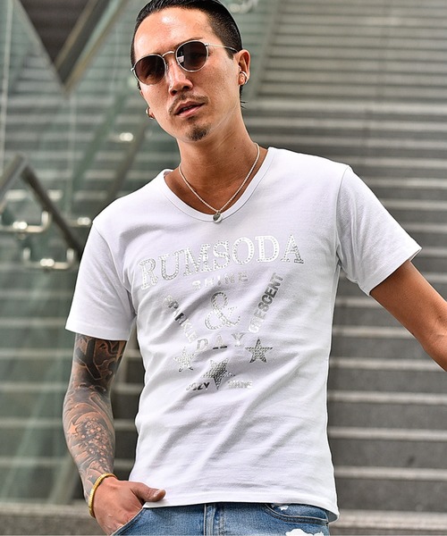 JOKER(ジョーカー)の「ラインストーン半袖Tシャツ/カットソー 箔プリント Vネック(Tシャツ/カットソー・メンズ・ブラック×シルバー/ブラック×ゴールド/ホワイト×シルバー/ホワイト×ゴールド・M/L/XL)」の10枚目の写真